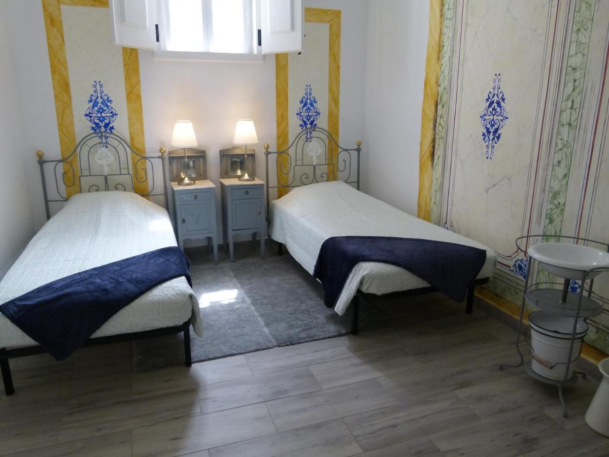 Páteo dos Oliveira - Casa dos Senhores Évora Esterno foto